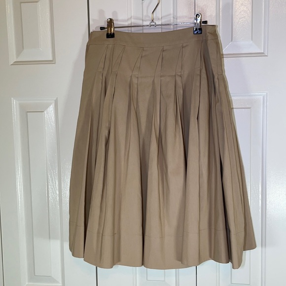 EUC Talbots Pleated Ladies Skirt size 6 - Picture 2 of 6